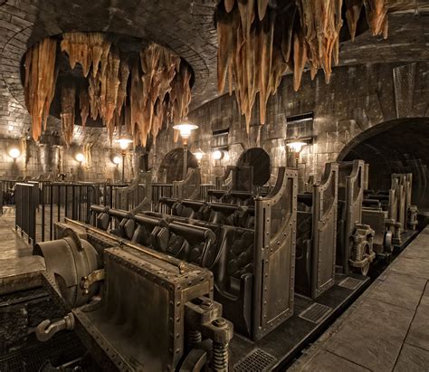 Harry potter and the escape from gringotts ride. Things To Know About Harry potter and the escape from gringotts ride. 